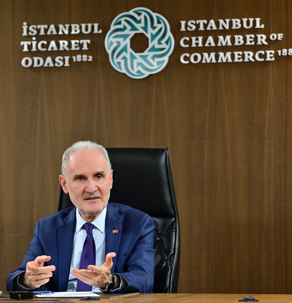 Programa birkaç noktada  güncelleme gelmesi gerek