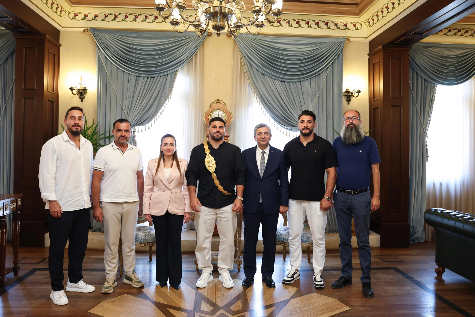 Kırkpınar Şampiyonu Erkan Taş’tan Antalya’da Anlamlı Ziyaret